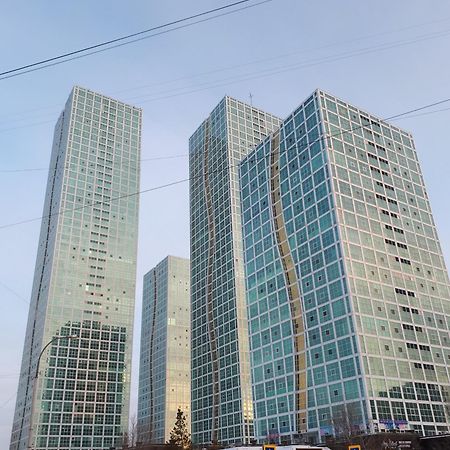 Апартаменты На Набережной С Панорамным Видом На 39 Этаже 阿斯坦纳 外观 照片